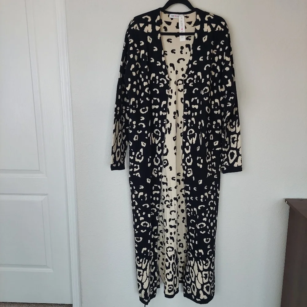 Buddy Basics Lincoln Animal Print Print Black Duster Cardigan Size‎ M/L NWT